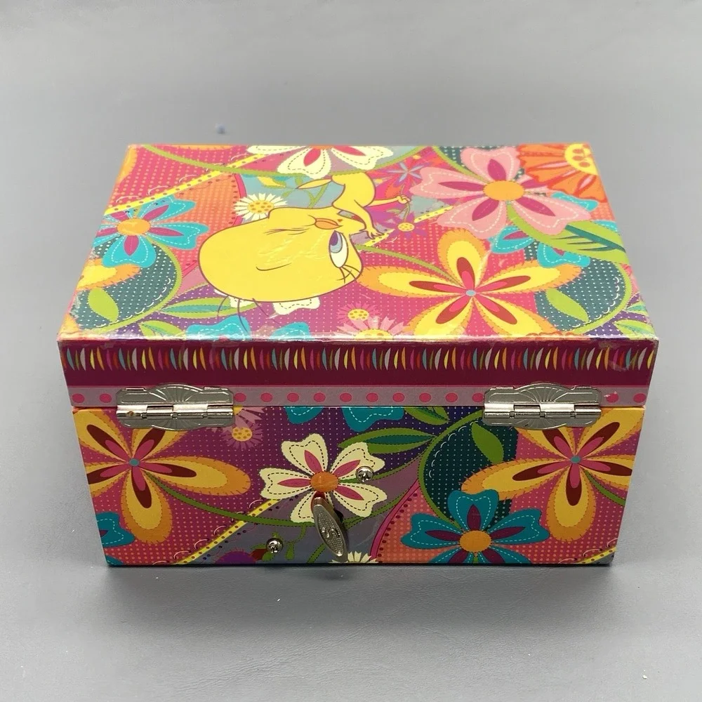 2000 Looney Tunes Tweety Bird Musical Jewelry box 3.2